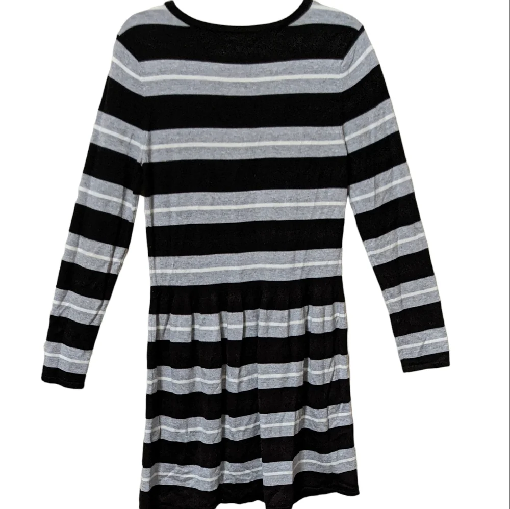 Vince Camuto striped, stretchy comfort dress. Long sleeve baby doll dres… - Picture 2 of 8